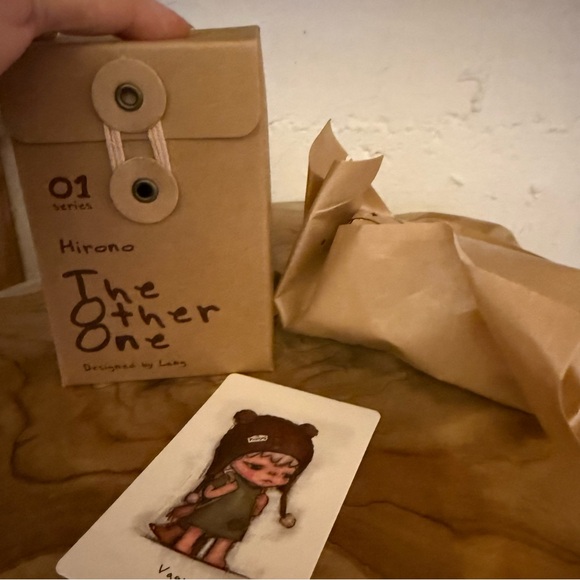 Hirono The Other One (Vagrancy) Pop Mart - Picture 2 of 3